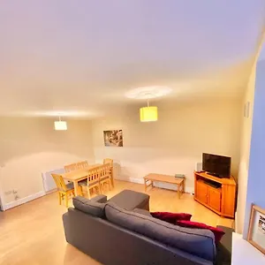 2 Bed In Centre Dublin
